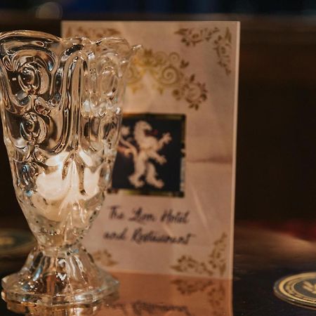 The Lion Hotel Welshpool Bagian luar foto