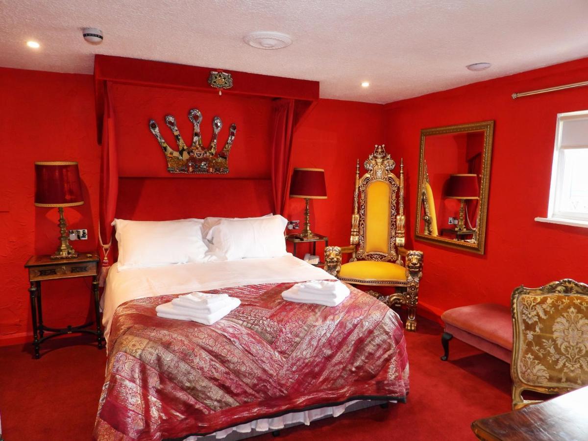 The Lion Hotel Welshpool Bagian luar foto