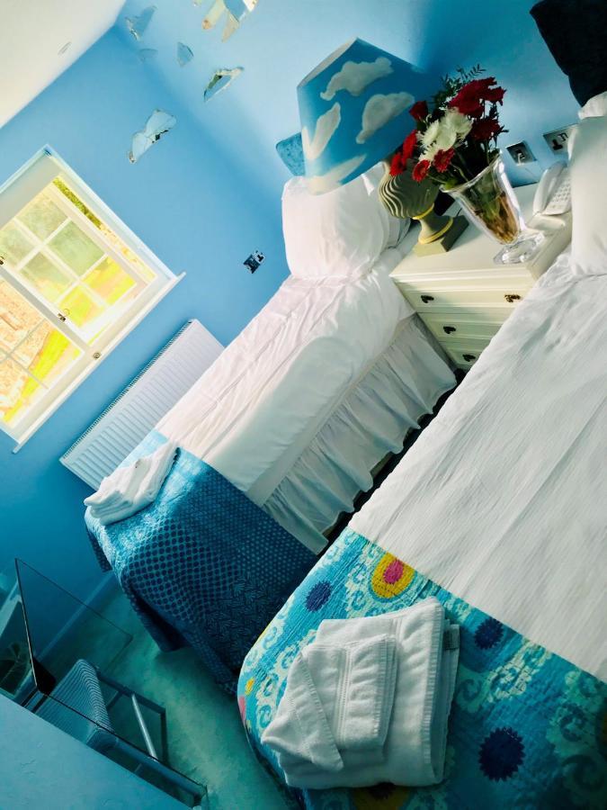 The Lion Hotel Welshpool Bagian luar foto